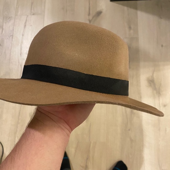 TOPMAN CAMEL HAT - Picture 6 of 6
